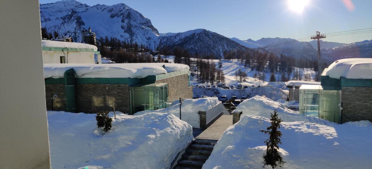 Teleo Vacanze - Villaggio Olimpico Di Colle Sestriere Exterior photo