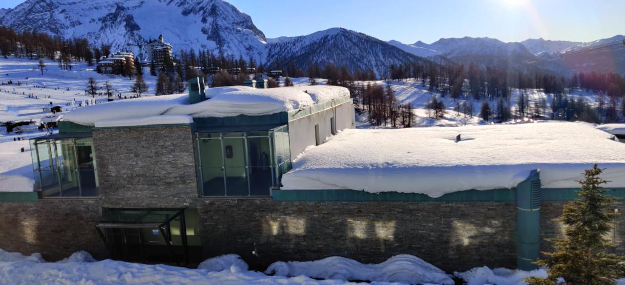 Teleo Vacanze - Villaggio Olimpico Di Colle Sestriere Exterior photo