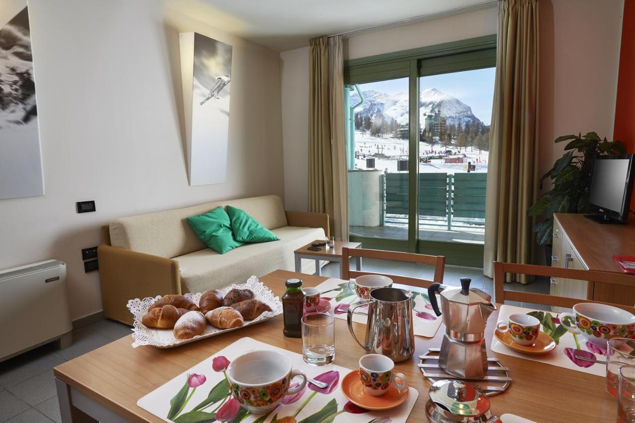 Teleo Vacanze - Villaggio Olimpico Di Colle Sestriere Exterior photo